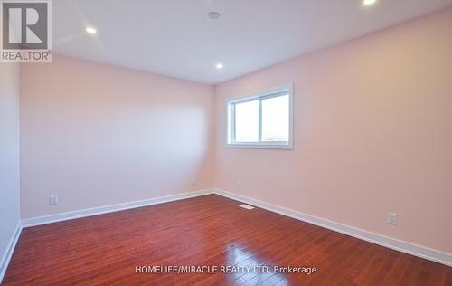 7497 County Rd 91, Clearview (Stayner), ON - Indoor Photo Showing Other Room