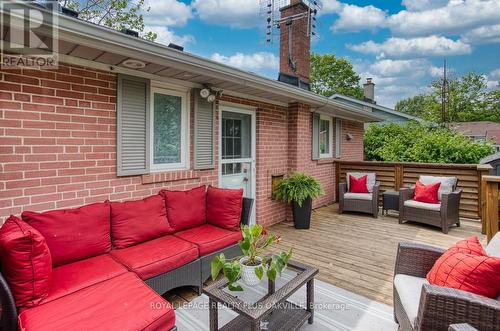 583 Taplow Crescent, Oakville, ON - Outdoor With Deck Patio Veranda With Exterior