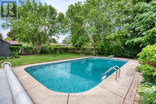 583 Taplow Crescent, Oakville, ON - Outdoor With In Ground Pool With Backyard