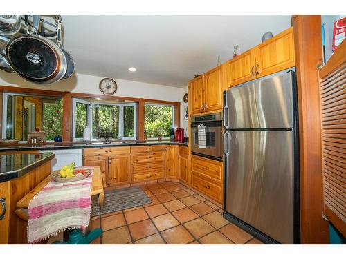 702 Forner Road, Lister, BC - Indoor Photo Showing Kitchen