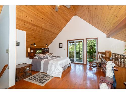 702 Forner Road, Lister, BC - Indoor Photo Showing Bedroom