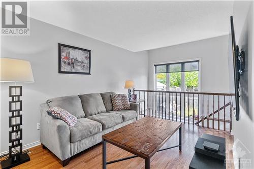 309 Cozumel Private, Ottawa, ON - Indoor Photo Showing Living Room