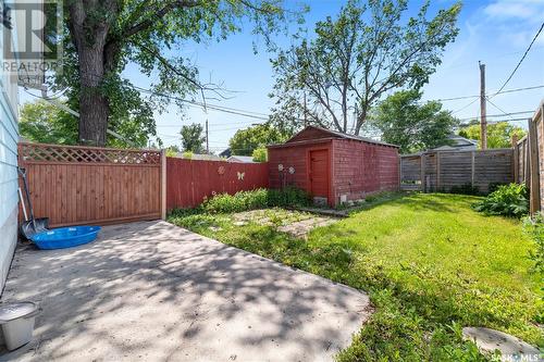 2048 Argyle Street, Regina, SK - Outdoor