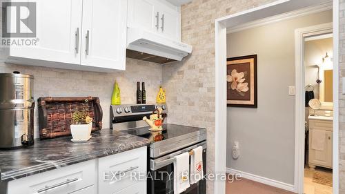 203 - 860 Commissioners Road E, London, ON - Indoor Photo Showing Kitchen