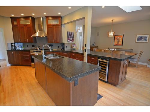 2864 Lower Six Mile Road, Nelson, BC - Indoor Photo Showing Kitchen With Double Sink