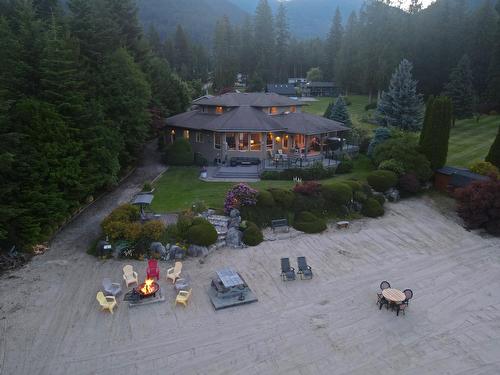 2864 Lower Six Mile Road, Nelson, BC - Outdoor