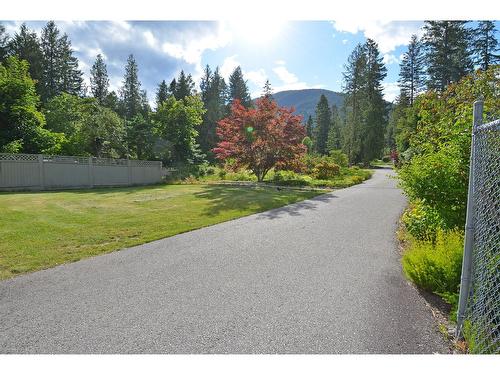 2864 Lower Six Mile Road, Nelson, BC - Outdoor