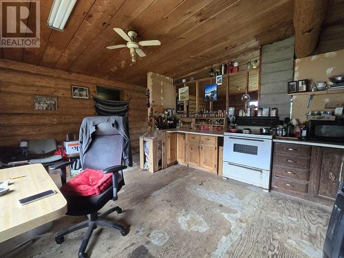 16380 N 5 Highway, Valemount, BC - Indoor