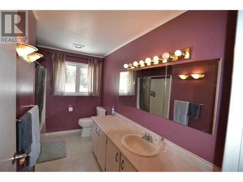 982 Mcgregor Road, Williams Lake, BC - Indoor Photo Showing Bathroom