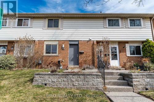 67 Sarah Lane, Oakville, ON - Outdoor With Facade