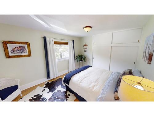1403 Front Street, Nelson, BC - Indoor Photo Showing Bedroom