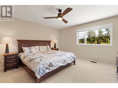 4823 Parkridge Drive, Kelowna, BC - Indoor Photo Showing Bedroom