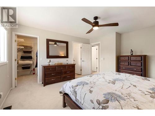 4823 Parkridge Drive, Kelowna, BC - Indoor Photo Showing Bedroom