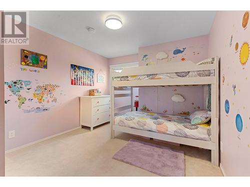 4823 Parkridge Drive, Kelowna, BC - Indoor Photo Showing Bedroom