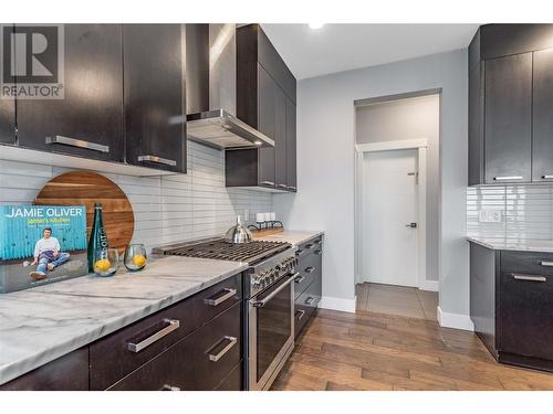 1288 Steele Road, Kelowna, BC - Indoor Photo Showing Kitchen With Upgraded Kitchen