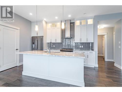 1288 Steele Road, Kelowna, BC - Indoor Photo Showing Kitchen With Upgraded Kitchen