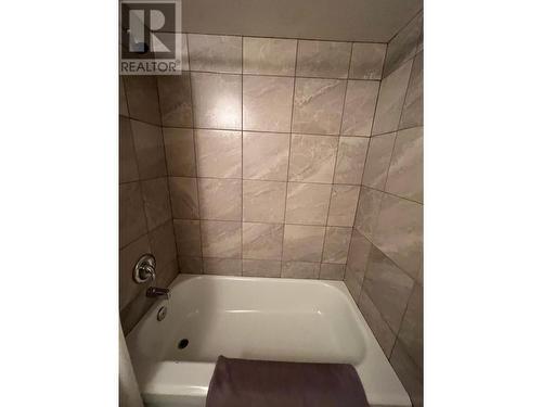 216 Spieker Avenue Unit# 204, Tumbler Ridge, BC - Indoor Photo Showing Bathroom