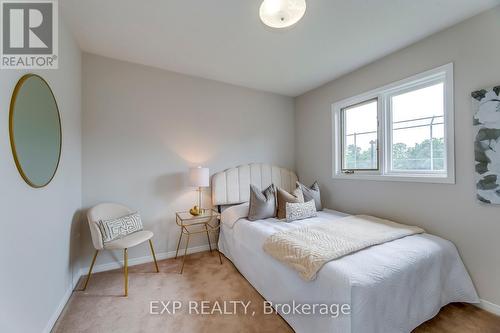 4208 Sagebrush Trail, Mississauga, ON - Indoor Photo Showing Bedroom