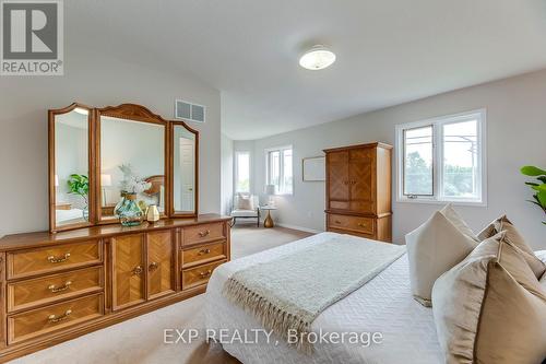 4208 Sagebrush Trail, Mississauga, ON - Indoor Photo Showing Bedroom