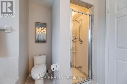 4208 Sagebrush Trail, Mississauga, ON - Indoor Photo Showing Bathroom