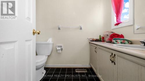 42 Caruso Drive, Brampton, ON - Indoor Photo Showing Bathroom