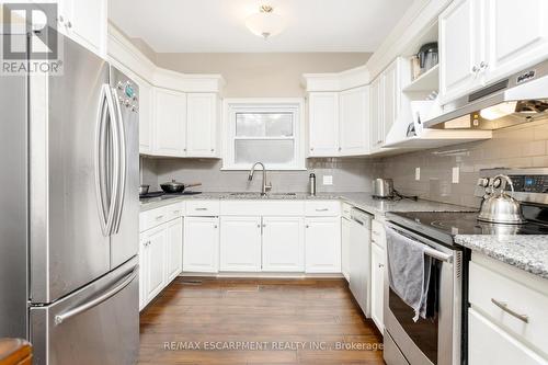 274 Alma Street, Guelph/Eramosa (Rockwood), ON - Indoor Photo Showing Kitchen