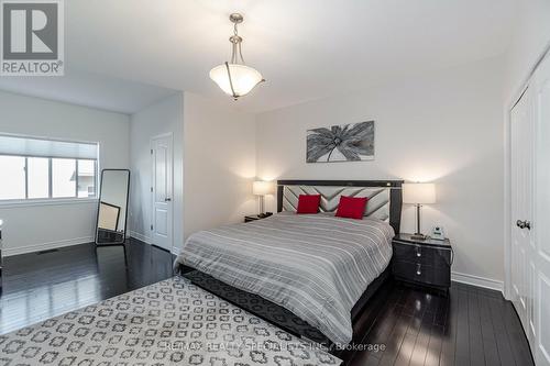 5761 Ironwood Street, Niagara Falls, ON - Indoor Photo Showing Bedroom