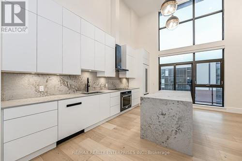 #Ph05 - 112 King Street E, Hamilton, ON - Indoor Photo Showing Kitchen