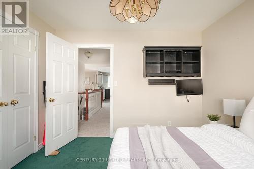 1390 Hetherington Drive, Peterborough, ON - Indoor Photo Showing Bedroom