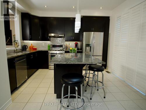 954 Penson Crescent, Milton (Coates), ON - Indoor Photo Showing Kitchen