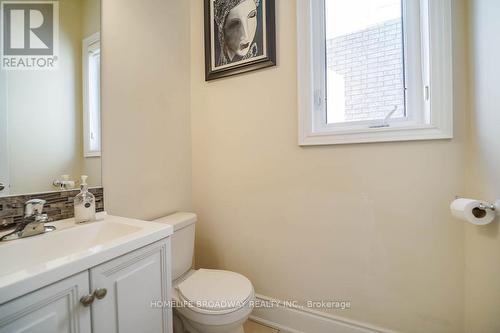 60 Marbrook Street, Richmond Hill, ON - Indoor Photo Showing Bathroom