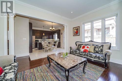 60 Marbrook Street, Richmond Hill, ON - Indoor Photo Showing Living Room