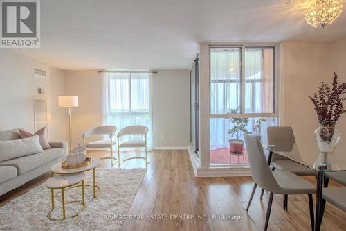 1012 - 1320 Mississauga Valley Boulevard, Mississauga, ON - Indoor