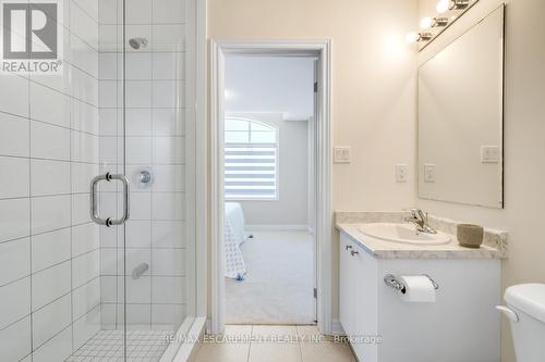 3916 Koenig Road, Burlington, ON - Indoor Photo Showing Bathroom