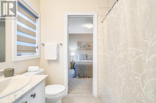 3916 Koenig Road, Burlington (Alton), ON - Indoor Photo Showing Bathroom