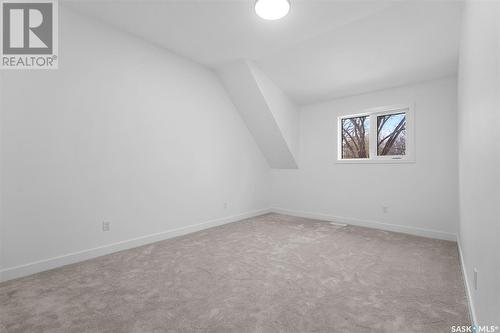 928 Temperance Street, Saskatoon, SK - Indoor Photo Showing Other Room