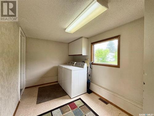 230 Main Street, Earl Grey, SK - Indoor Photo Showing Laundry Room
