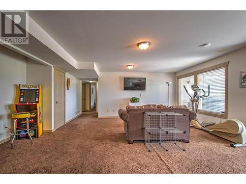 6472 Agassiz Road, Vernon, BC - Indoor