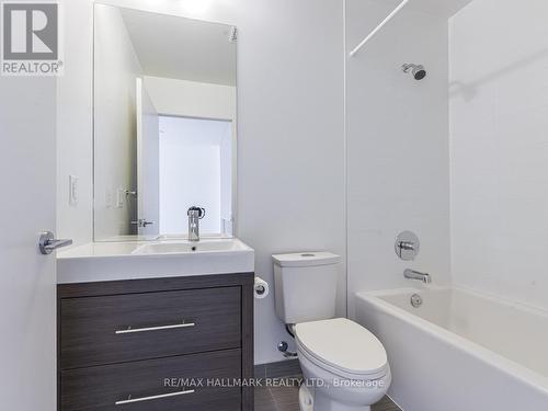 3011 - 70 Forest Manor Road, Toronto, ON - Indoor Photo Showing Bathroom