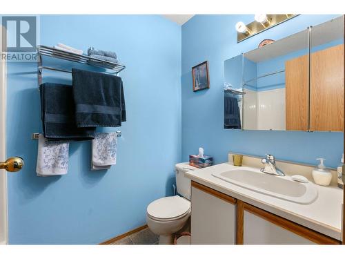 190 Mcintosh Road Unit# 2 Lot# 2, Kelowna, BC - Indoor Photo Showing Bathroom