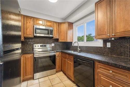 11 Harrisford Street|Unit #109, Hamilton, ON - Indoor Photo Showing Kitchen