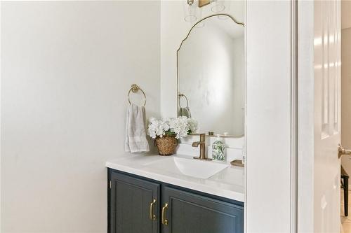 13 Capri Street, Thorold, ON - Indoor Photo Showing Bathroom