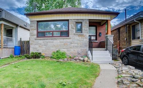 72 Edgemont Street N, Hamilton, ON - Outdoor