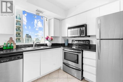 2207 - 30 Harrison Garden Boulevard, Toronto, ON - Indoor Photo Showing Kitchen With Double Sink