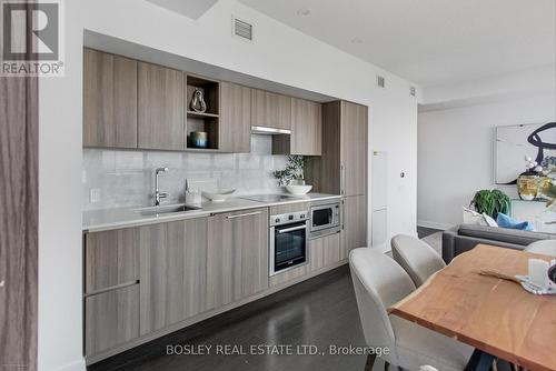 2612 - 19 Bathurst Street, Toronto, ON - Indoor Photo Showing Kitchen With Upgraded Kitchen