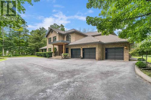 1826 Quantz Crescent, Innisfil, ON - Outdoor With Facade