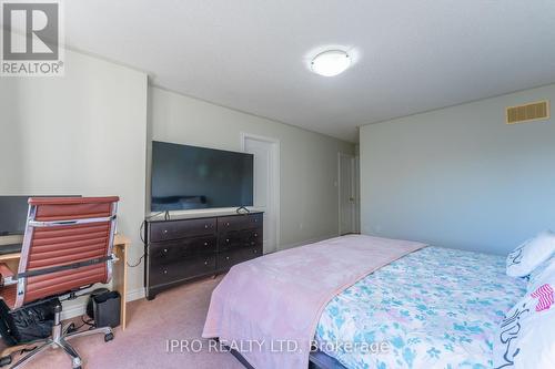 112 Cedarbrook Road, Brampton, ON - Indoor Photo Showing Bedroom