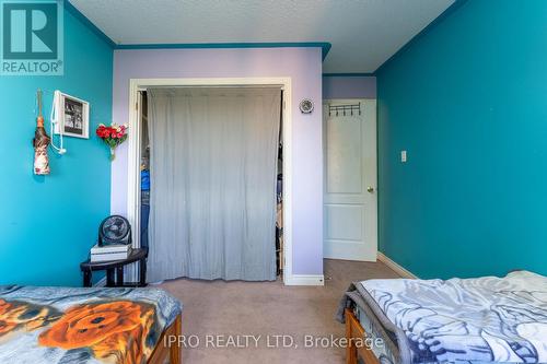 112 Cedarbrook Road, Brampton, ON - Indoor Photo Showing Bedroom