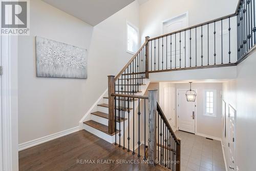 259 Bonnieglen Farm Boulevard, Caledon, ON - Indoor Photo Showing Other Room