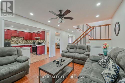56 Courtleigh Square, Brampton, ON - Indoor Photo Showing Living Room